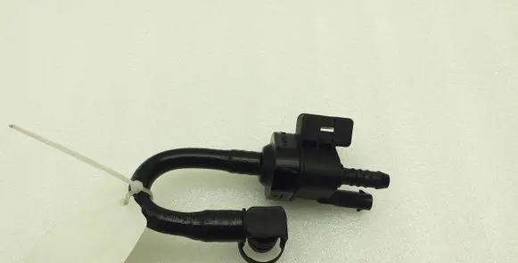 Porsche Cayenne (92A) Breather valve 06E906517B