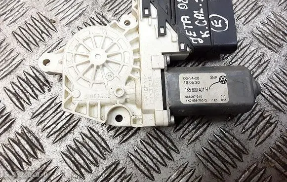 Rear door window regulator with motor