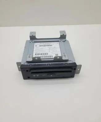 Jeep Grand Cherokee CD/DVD changer P05091245AE