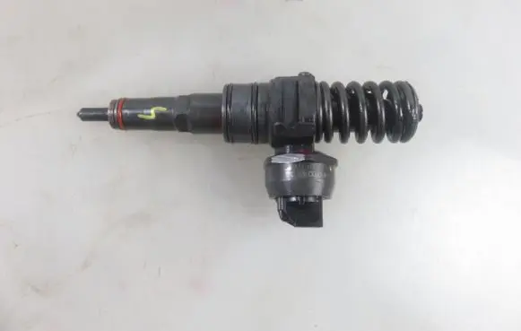 Audi A3 S3 8P Fuel injector 041720215 038130073AG