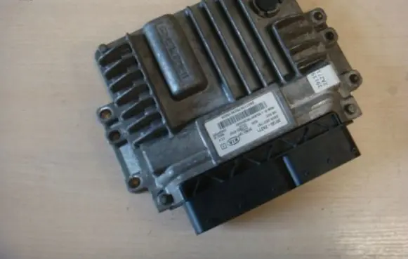 Ford Fiesta Engine control unit/module BV2112A650ACC