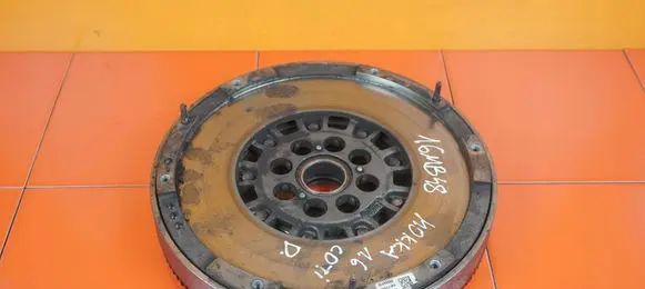 Opel Mokka Dual mass flywheel 55574450 B16DTH