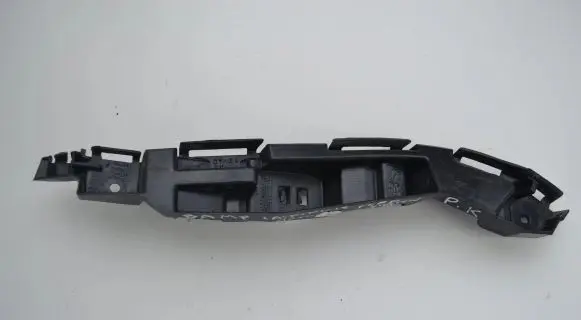 Ford Fusion Front bumper mounting bracket