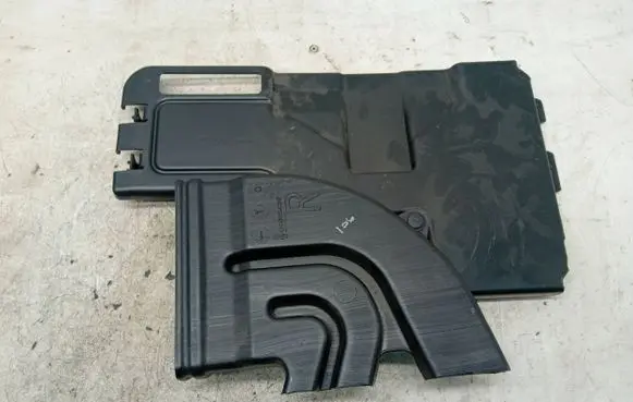 Mercedes-Benz GL X166 Battery box tray cover/lid A1666840318