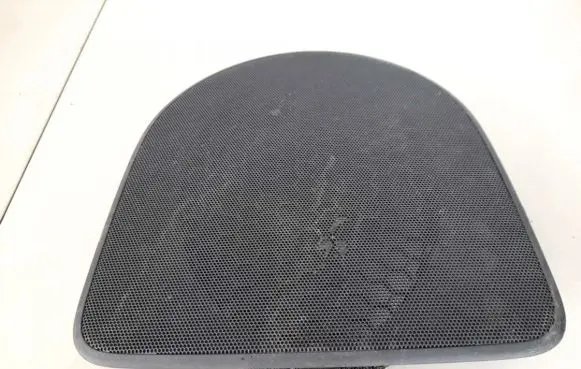 Side speaker trim/cover