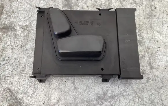 Chrysler 300 - 300C Seat control switch 1488243