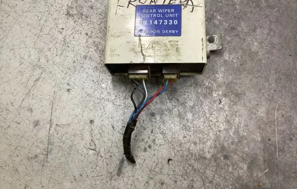 Opel Frontera A Window wiper interval relay 91147330 B4993