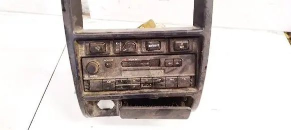 Volkswagen Golf III Radio/CD/DVD/GPS head unit 3B0035156
