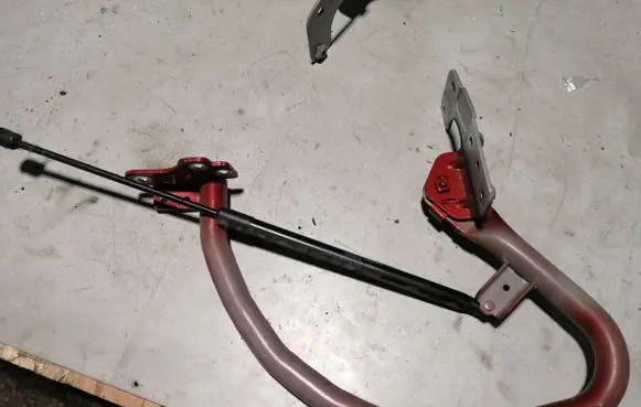 Volvo S60 Tailgate/trunk/boot hinge 31301983 31333202