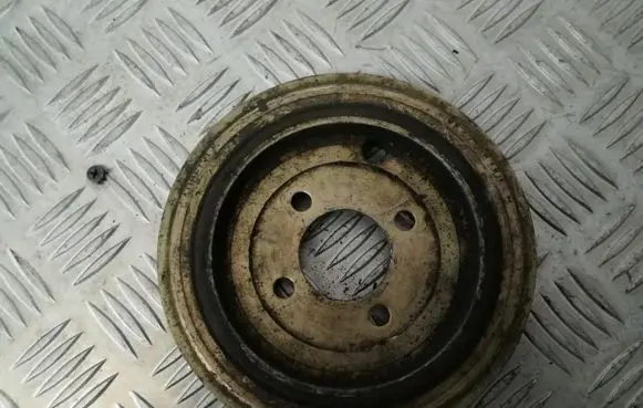 Citroen Xsara Crankshaft pulley 9632105780