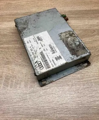 Audi A4 S4 B6 8E 8H Head unit multimedia control 8E0035593A WithPlug