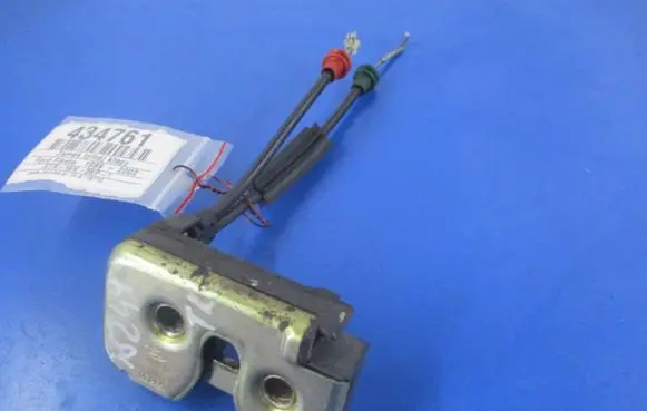 Ford Fiesta Tailgate/trunk/boot lock/catch/latch 96FGA43102-DE