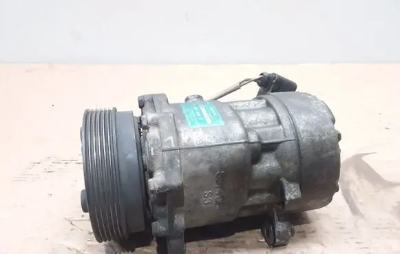Volkswagen Caddy Air conditioning (A/C) compressor (pump) 3660709724 7H0820803D