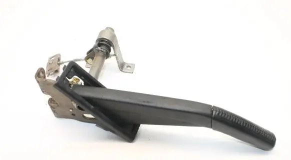 Mitsubishi Pajero Hand brake release handle 
