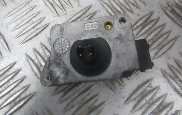 Audi A4 S4 B5 8D Mass air flow meter 037906461b afh60-10a