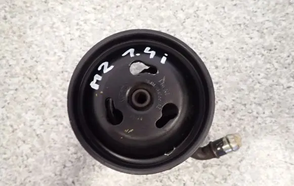 Mazda 2 Power steering pump