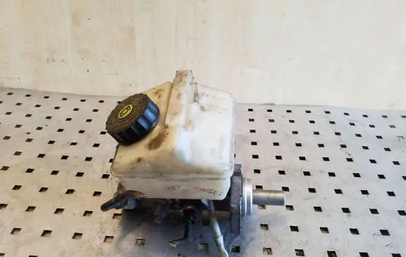 Volvo XC90 Master brake cylinder 8683272