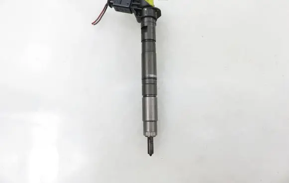 Audi A4 S4 B8 8K Fuel injector 03L130277 0445116030