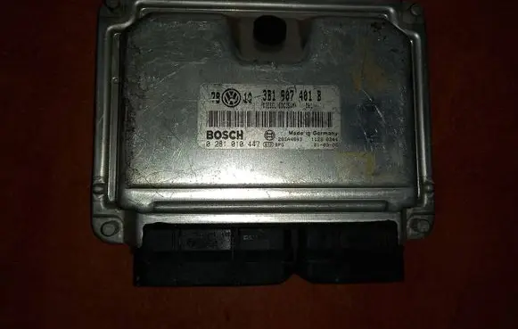 Volkswagen PASSAT B5.5 Engine control unit/module 3B1907401B 28SA4843 0281010447