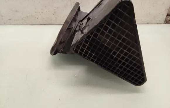 Porsche Cayenne (9PA) Air intake duct part 7L0819049