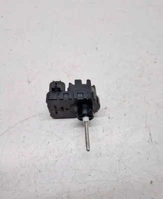 Headlight level adjustment motor
