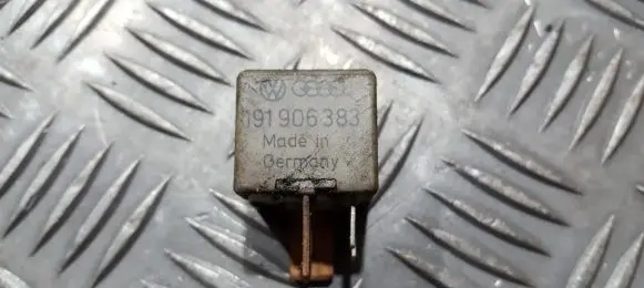 Audi A4 S4 B5 8D Other relay 191906383 899502