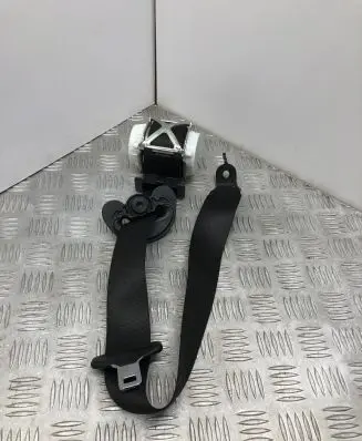 BMW 4 F32 F33 Front seatbelt 7130277