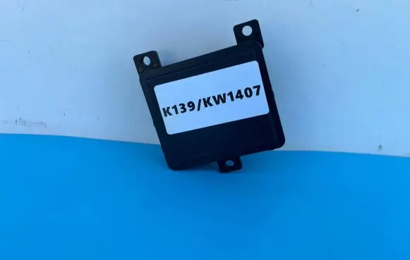 Mercedes-Benz B W247 Distronic sensor radar A0009050116
