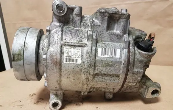 Audi A8 S8 D4 4H Air conditioning (A/C) compressor (pump) 4H0260805H