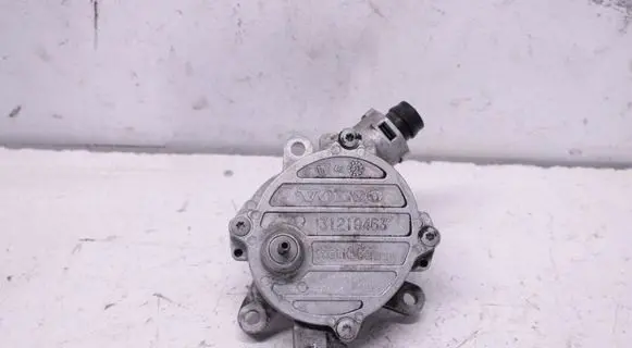 Volvo V50 Vacuum pump 31219463