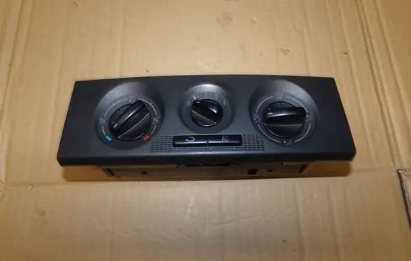 Skoda Fabia Mk1 (6Y) Climate control unit 6y0820045b