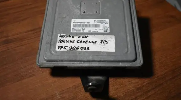 Porsche Cayenne (9Y0 9Y3) Trunk lid opening control unit 7P59060335WP46581