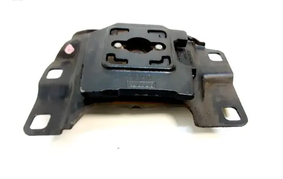 Volvo V50 Engine mount bracket 4N517M121FC