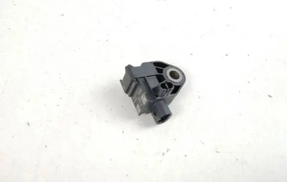 Porsche Taycan 9J1 Airbag deployment crash/impact sensor 4N0959651D 933082 06636