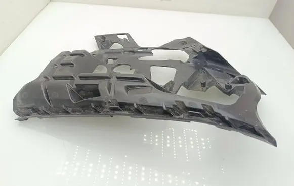 Volvo V60 Front bumper mounting bracket 31323841