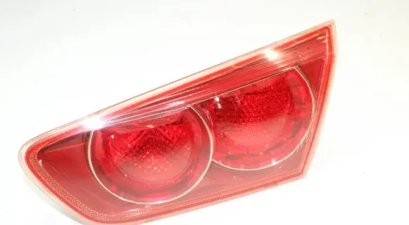 Mitsubishi Lancer Tailgate rear/tail lights