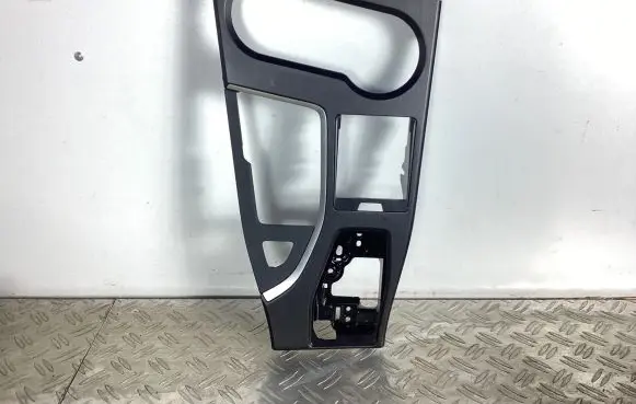 Lexus UX Other center console (tunnel) element 5882276010 5882276020