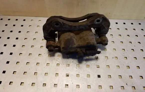 Mitsubishi Outlander Front brake caliper