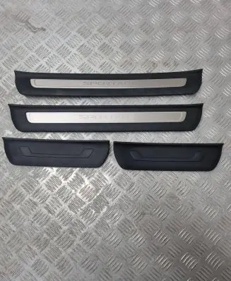 KIA Sportage Rear sill trim cover 85888F1000