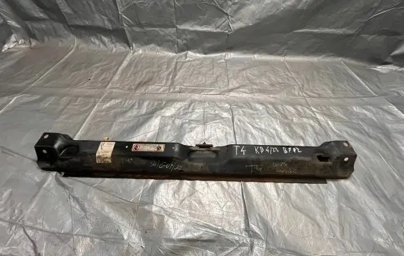 Volkswagen Transporter - Caravelle T4 Top upper radiator support slam panel