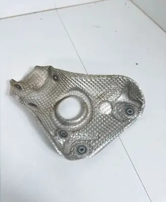 Toyota C-HR I Exhaust heat shield 