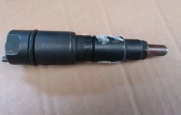 Fuel injector