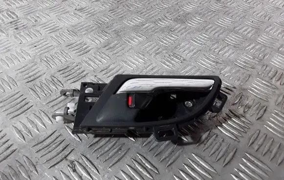 Honda CR-V Front door interior handle 43712