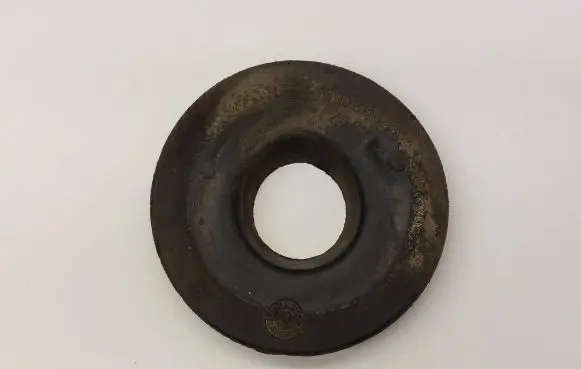 Volkswagen PASSAT B8 Front coil spring rubber mount 5Q0512149A