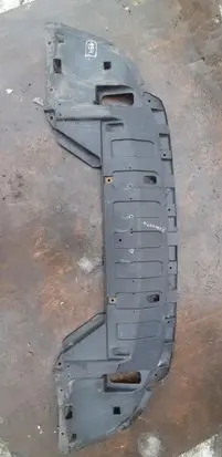 Front bumper skid plate/under tray