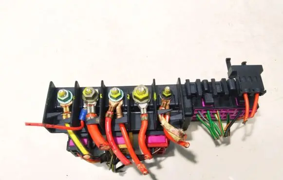 Skoda Octavia Mk1 (1U) Fuse box set 8l0941822 896081000