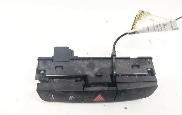 Opel Insignia A Hazard light switch 13324594