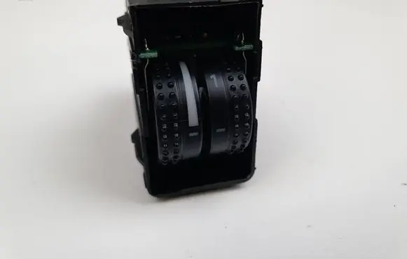 Seat Ibiza IV (6J,6P) Headlight level height control switch 6J0919094