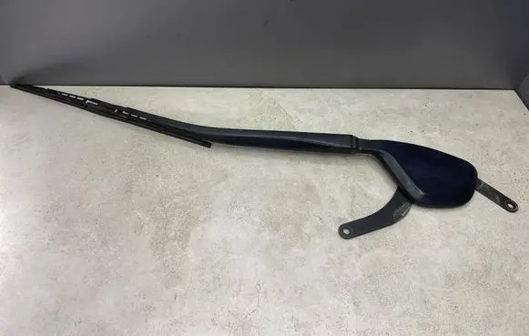 Toyota Prius (XW20) Front wiper blade arm NWB6870