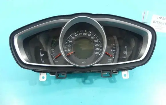 Volvo V40 Speedometer (instrument cluster) 36011338 IMPRK1191557